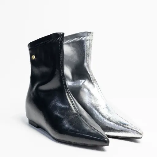 ANKLE POINTED BOOTS