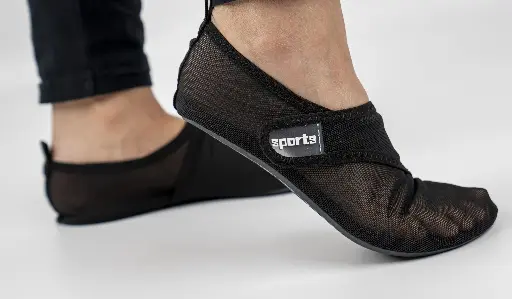 SWIM SHOE
