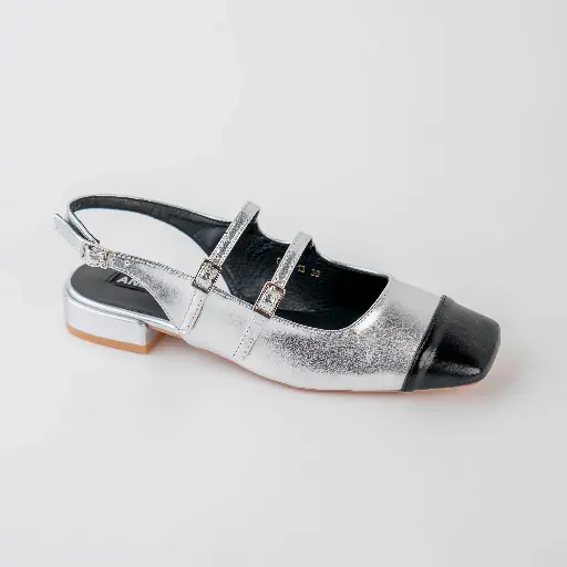 SANDALS FLAT