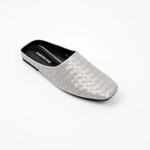CRISS CROSS SLIPPER